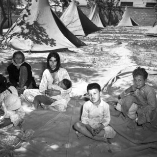 Palestinian family in Syria, 1948